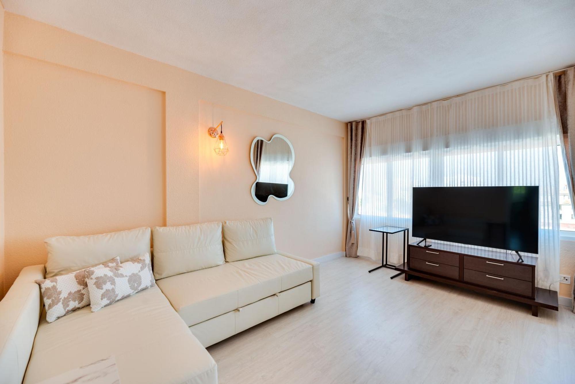Flamingo 1 Bdr Beach 200 Meters Always Happy Benalmadena Apartment Exterior photo